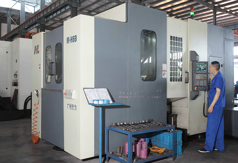CNC horizontal machining center for gearbox housing